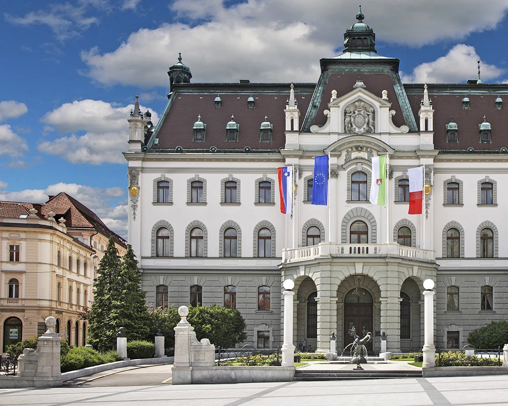 Selecţie pentru mobilități mixte de scurtă durată (BIP) ERASMUS+ la Universitatea Ljubljana, Slovenia, noiembrie 2025